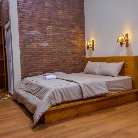 Maher House Borobudur Магеланг Экстерьер фото
